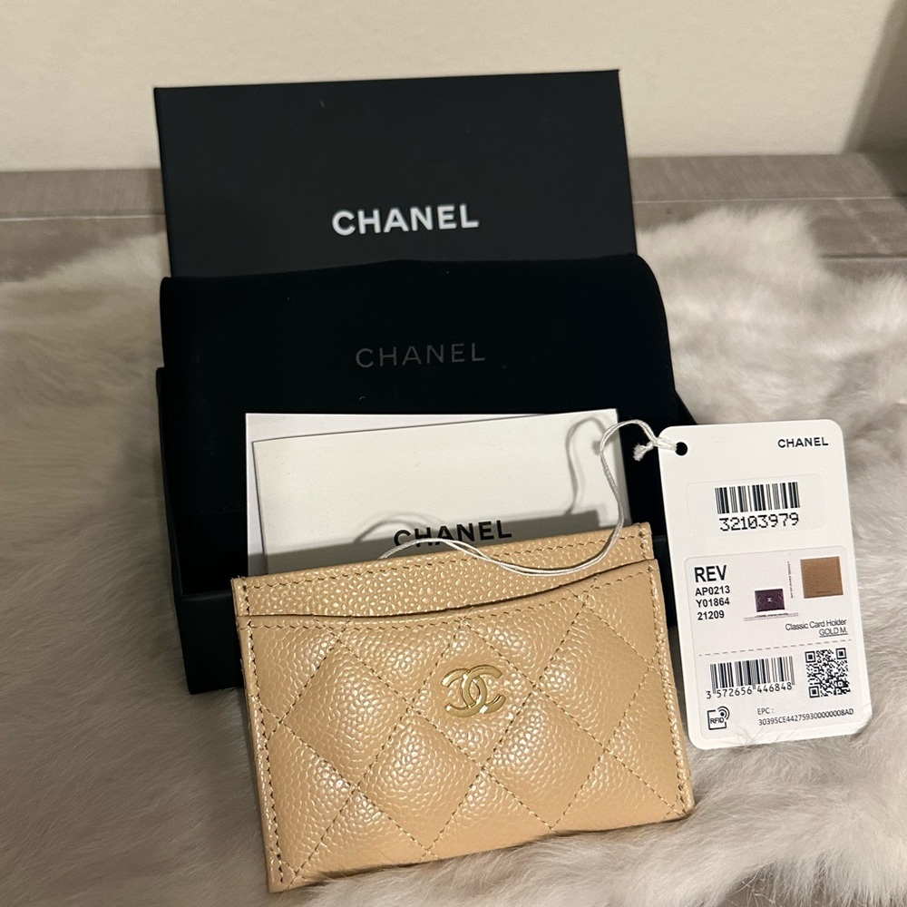 Brand new Chanel Classic cardholder